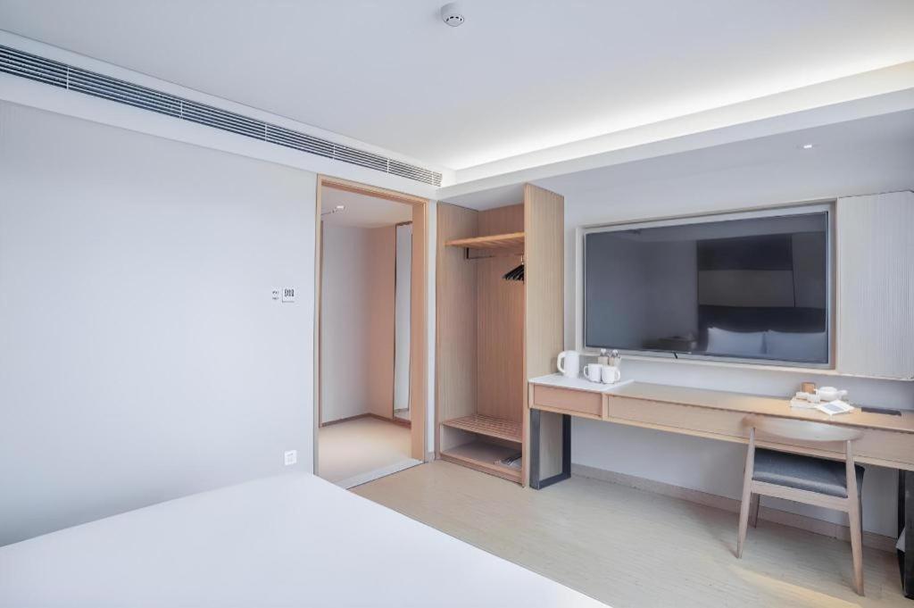Ji Hotel Beijing Chaoyangmen Bagian luar foto