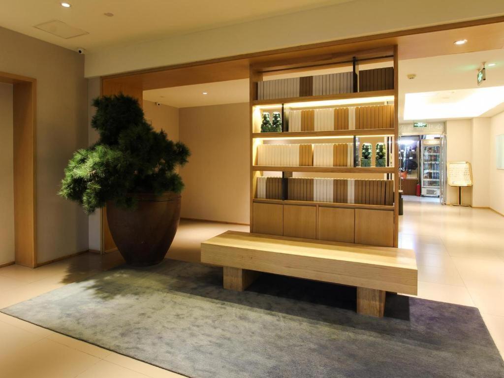 Ji Hotel Beijing Chaoyangmen Bagian luar foto