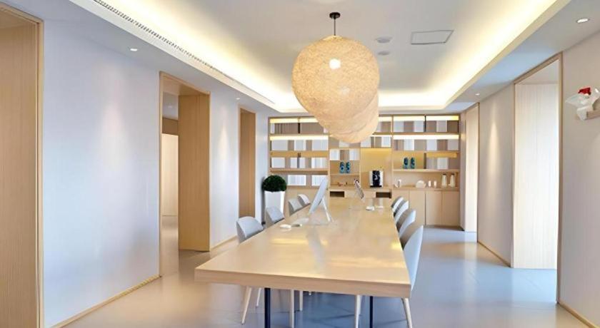 Ji Hotel Beijing Chaoyangmen Bagian luar foto