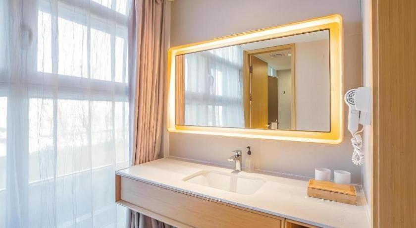 Ji Hotel Beijing Chaoyangmen Bagian luar foto